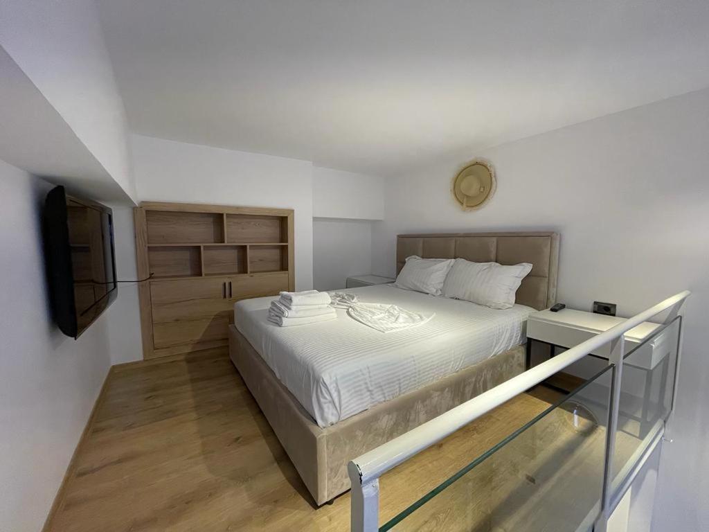 Duplex Lungomare Suites Vlorë Exterior foto
