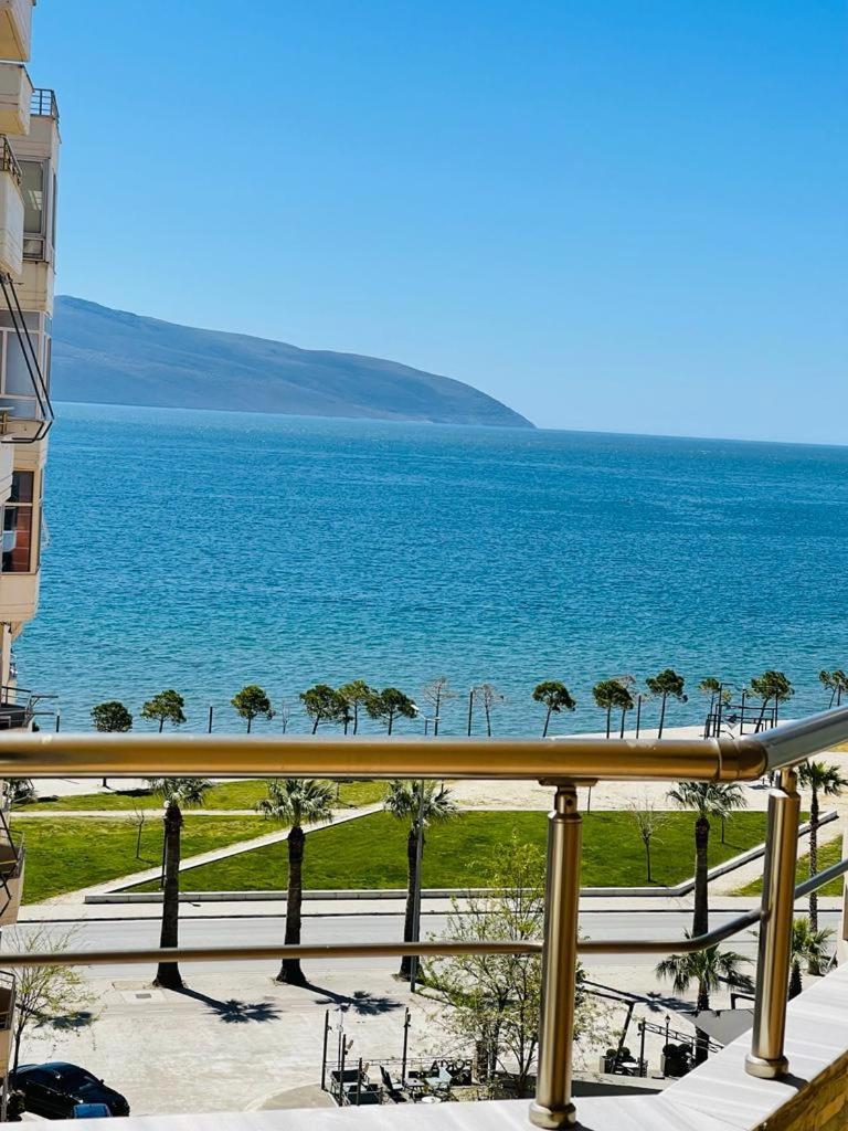 Duplex Lungomare Suites Vlorë Exterior foto