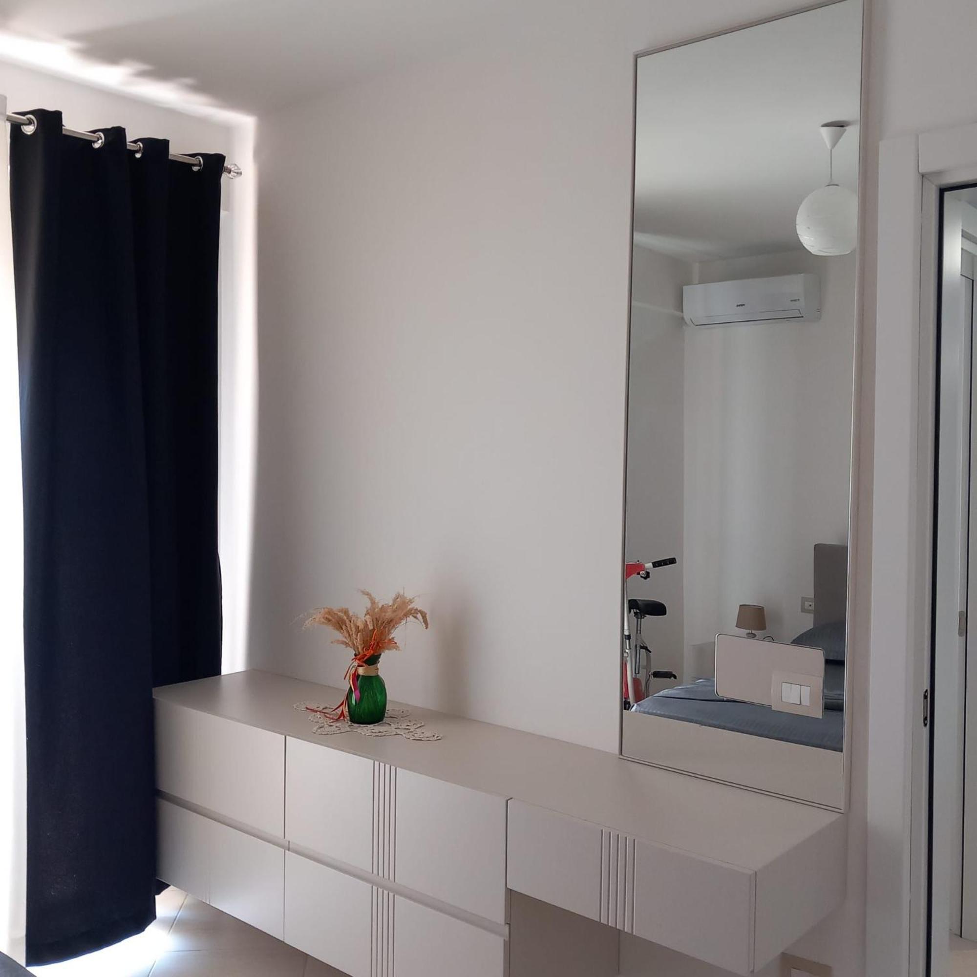 Duplex Lungomare Suites Vlorë Quarto foto